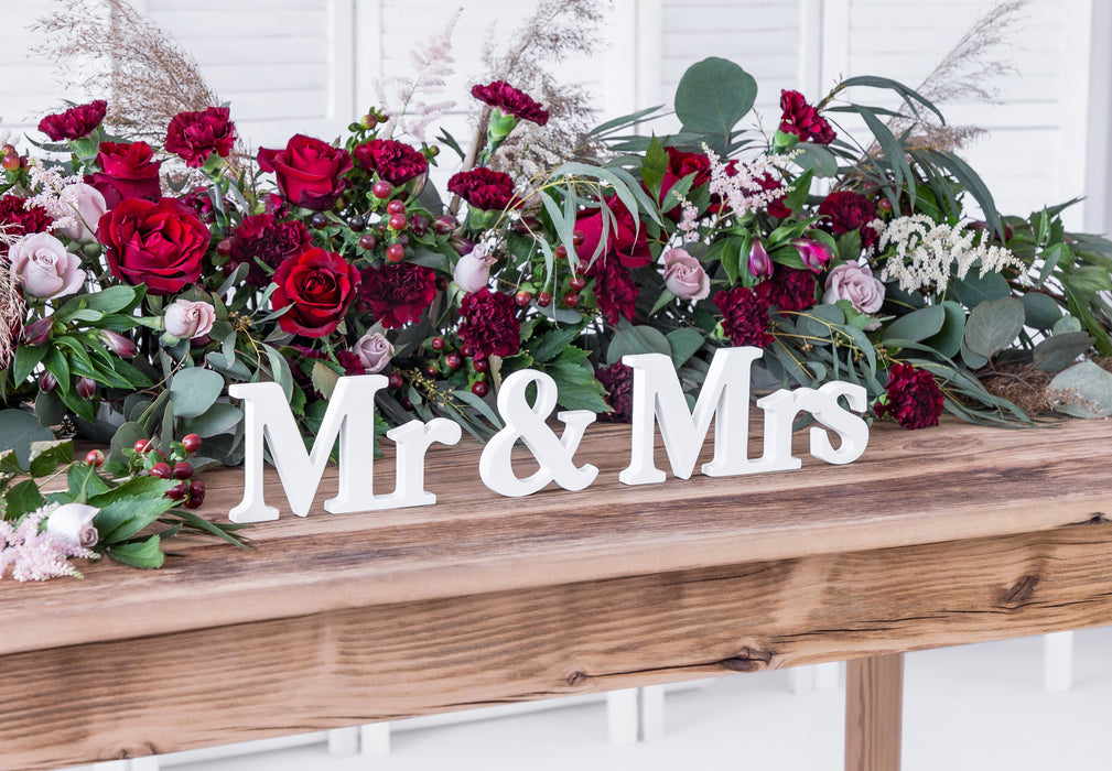Holz Inschrift "Mr & Mrs" weiß - Hochzeit